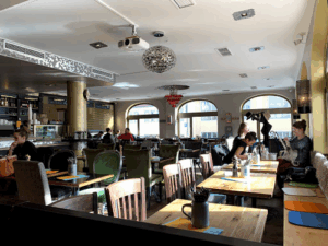 Cafe Königin 43