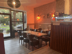 Thai Mama Bistro